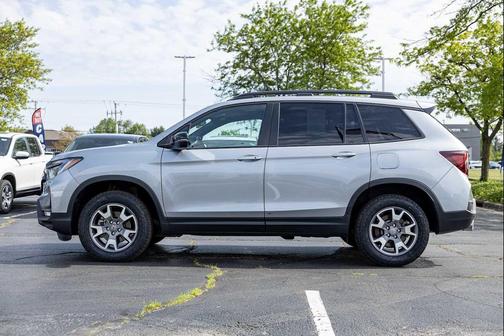 Lunar Silver Metallic 2023 Honda Passport AWD TrailSport