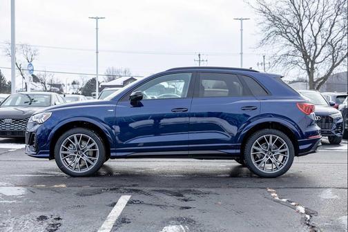 2025 Audi Q3 45 S line Premium Plus