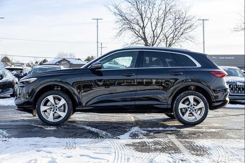 2025 Audi Q5 Premium Plus TFSI quattro S tronic