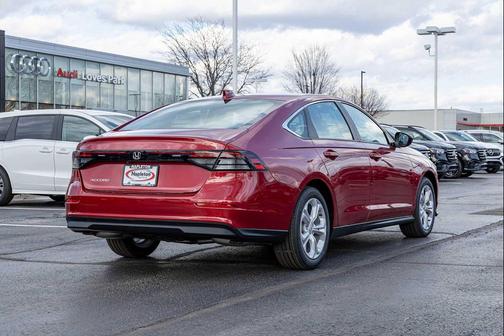 2025 Honda Accord LX 1.5T