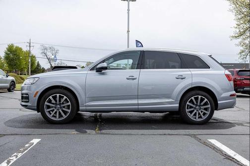 Florett Silver Metallic 2018 Audi Q7 3.0T Premium Plus