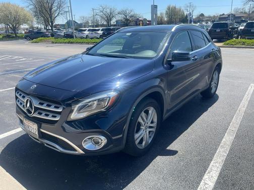 Lunar Blue Metallic 2018 Mercedes-Benz GLA 250 4MATIC