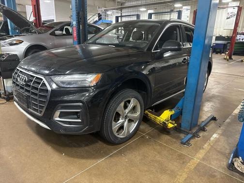 2021 Audi Q5 45 Prestige