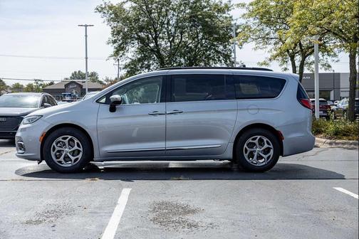 2023 Chrysler Pacifica Limited