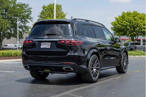 2025 Mercedes-Benz GLS 450 4MATIC