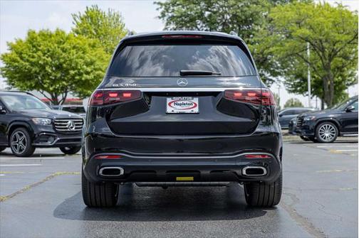 2025 Mercedes-Benz GLS 450 4MATIC