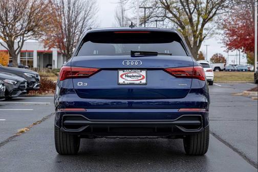 2025 Audi Q3 Premium 45 TFSI S line quattro Tiptronic