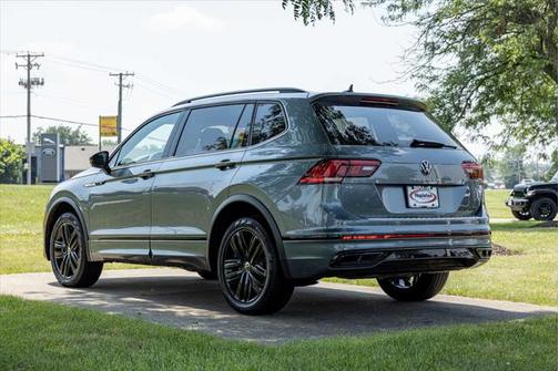 2022 Volkswagen Tiguan 2.0T SE R-Line Black 4MOTION