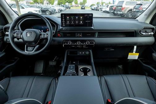 Crystal Black Pearl 2026 Honda Pilot Elite