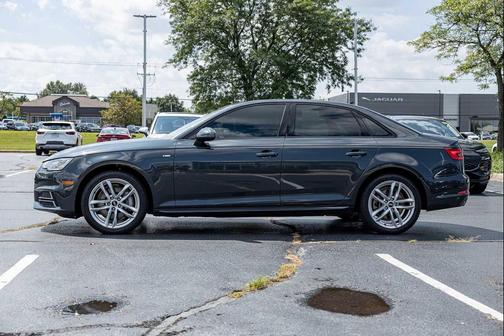 2017 Audi A4 Season of Audi Premium