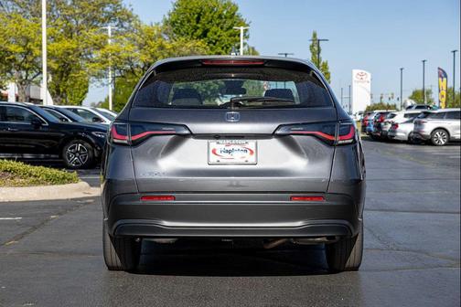 Modern Steel Metallic 2024 Honda HR-V LX