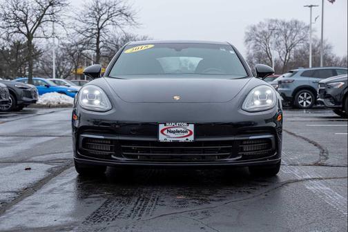 2018 Porsche Panamera 4S
