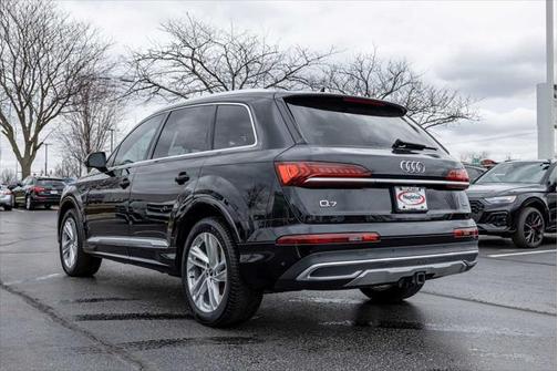 2021 Audi Q7 45 Premium Plus