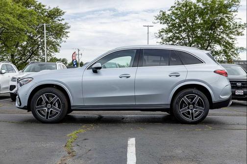 Cirrus Silver Metallic 2026 Mercedes-Benz GLC 300 4MATIC