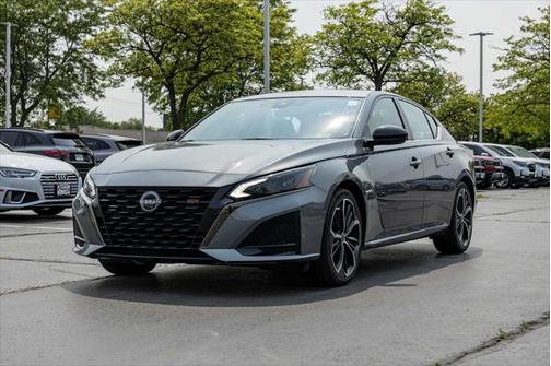 2023 Nissan Altima SR FWD