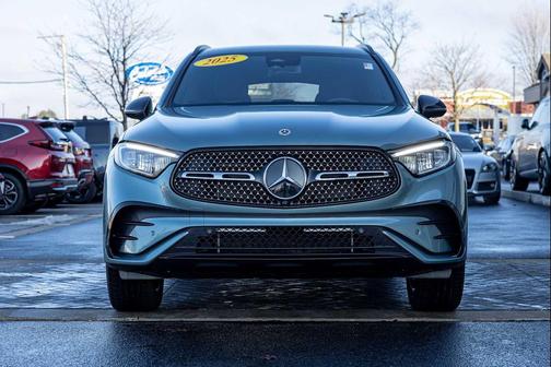 2025 Mercedes-Benz GLC 300 4MATIC