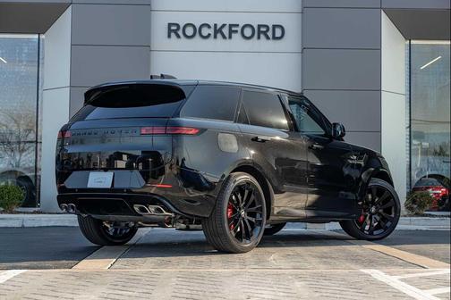 2025 Land Rover Range Rover Sport SE