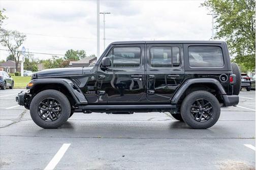 2023 Jeep Wrangler 4-Door Freedom 4x4