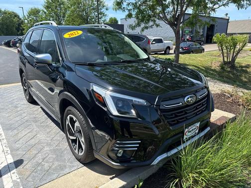 Crystal Black Silica 2022 Subaru Forester Touring