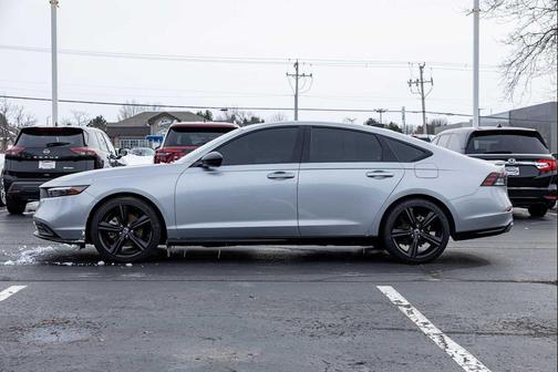 2023 Honda Accord Hybrid Sport-L