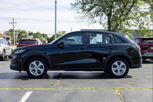 Crystal Black Pearl 2024 Honda HR-V LX