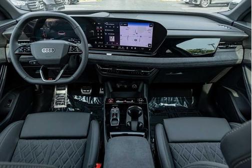 2025 Audi SQ6 e-tron Premium Plus quattro