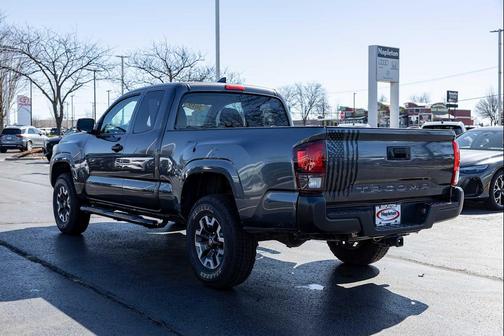 2019 Toyota Tacoma SR