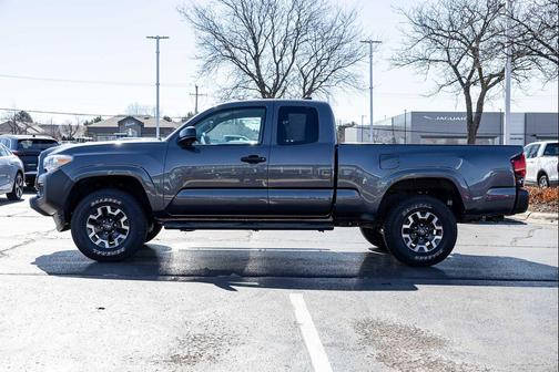 2019 Toyota Tacoma SR