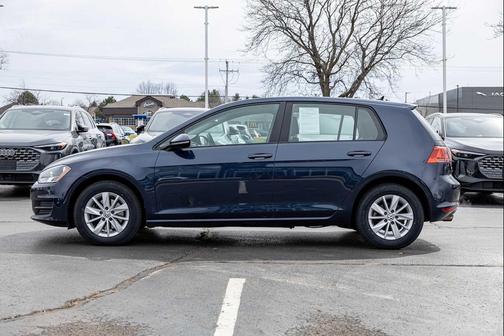 2016 Volkswagen Golf TSI S 4-Door