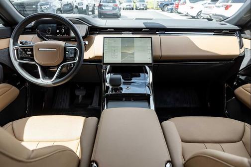 Santorini Black Metallic 2026 Land Rover Range Rover Sport SE