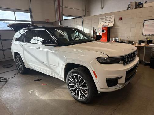 2025 Jeep Grand Cherokee L Summit Reserve