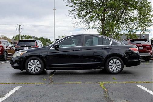 Crystal Black Pearl 2010 Honda Accord 2.4 LX