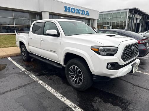 2023 Toyota Tacoma TRD Sport