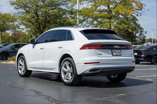 2023 Audi Q8 55 Premium