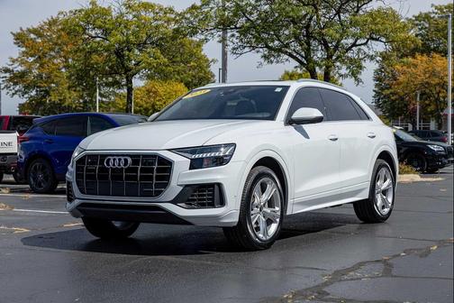 2023 Audi Q8 55 Premium