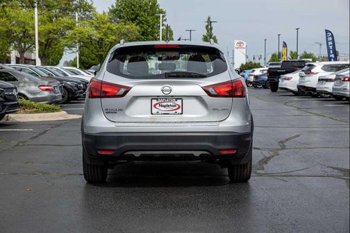 Brilliant Silver 2017 Nissan Rogue Sport SL