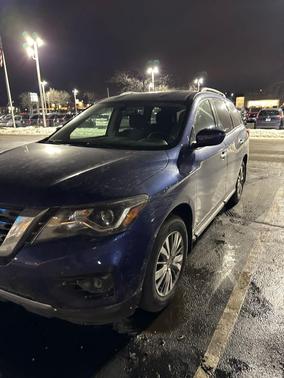 2019 Nissan Pathfinder S