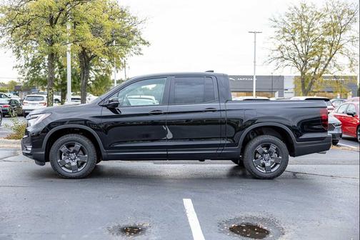 Crystal Black Pearl 2026 Honda Ridgeline TrailSport
