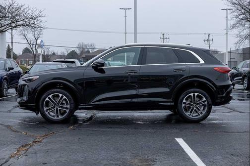 2025 Audi Q5 Premium TFSI quattro S tronic