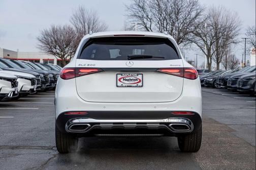 2026 Mercedes-Benz GLC 300 4MATIC