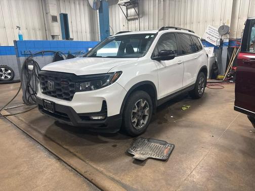 2023 Honda Passport AWD TrailSport
