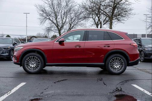 MANUFAKTUR Patagonia Red Metallic 2026 Mercedes-Benz GLC 300 4MATIC
