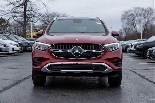 MANUFAKTUR Patagonia Red Metallic 2026 Mercedes-Benz GLC 300 4MATIC