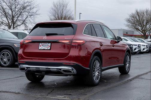 MANUFAKTUR Patagonia Red Metallic 2026 Mercedes-Benz GLC 300 4MATIC