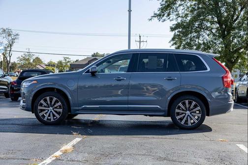 2022 Volvo XC90 Recharge Plug-In Hybrid T8 Inscription 6 Passenger