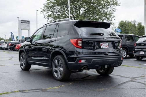 Crystal Black Pearl 2021 Honda Passport AWD Touring