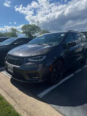 Granite Crystal Metallic Clearcoat 2021 Chrysler Pacifica Touring L