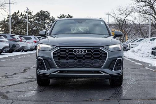 2023 Audi Q5 45 S line Premium Plus