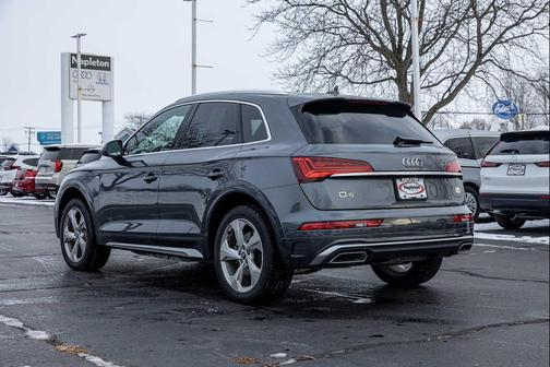 2023 Audi Q5 45 S line Premium Plus