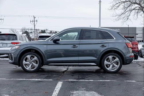 2023 Audi Q5 45 S line Premium Plus